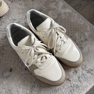 Everlane Sneakers ReLeather Shoes men's size 7, women’s size 9